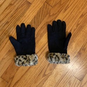 black gloves with fuzzy cheetah print